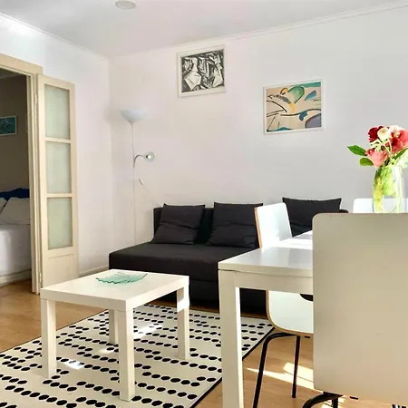 Avenida Liberdade 2 *