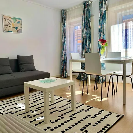 Avenida Liberdade 2 Apartamento *