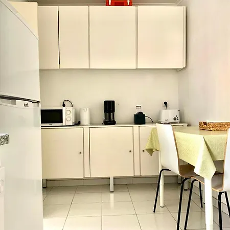 Avenida Liberdade 2 *